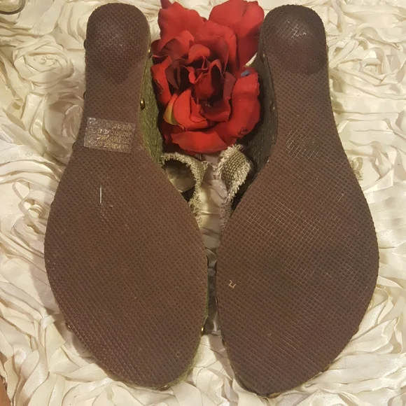 Wild Rose Womens Wedge Sandals Sz 10 - Picture 7 of 9